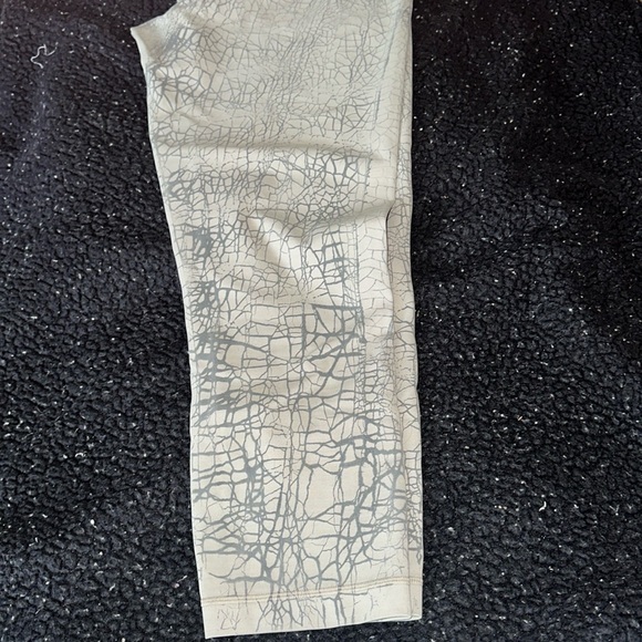 Lululemon Wunder Train High-Rise Pants - Picture 2 of 6